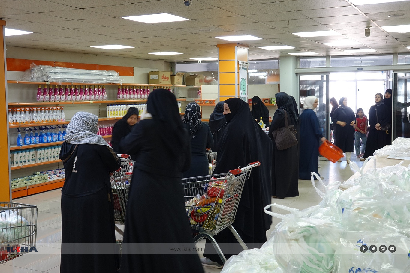 Hope Caravan continues monthly aid for hundreds of families in Bursa