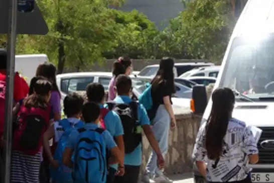 Siirt'te taşımalı eğitim belirsizliği: Öğrenciler okullarına nasıl ulaşacak?