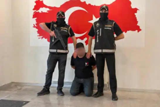 Yeni nesil suç örgütü üyesi Bakü’de yakalanarak Türkiye’ye getirildi