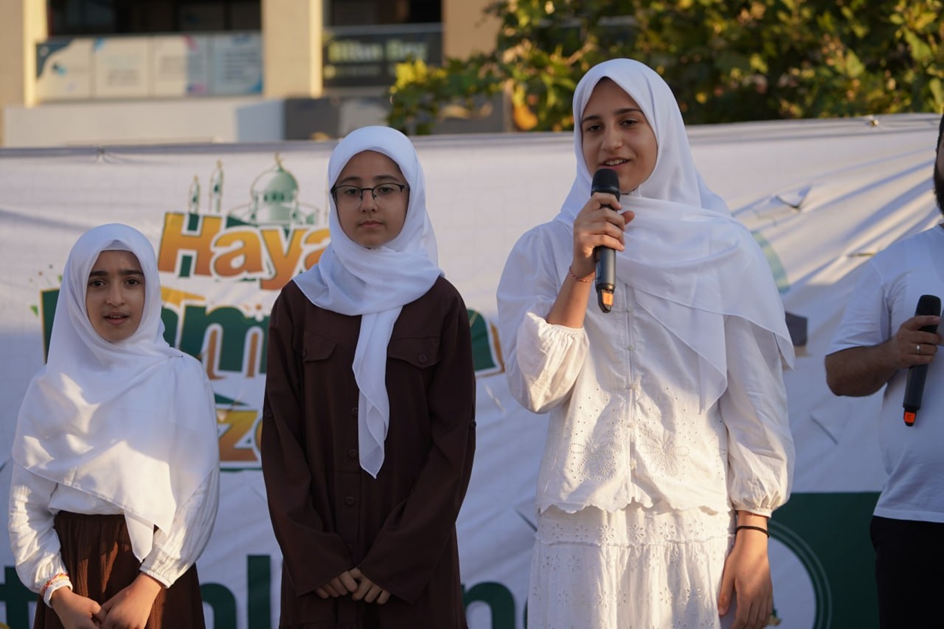 "Hayat Namazla Güzeldir" programı İstanbul'da yoğun katılımla gerçekleşti