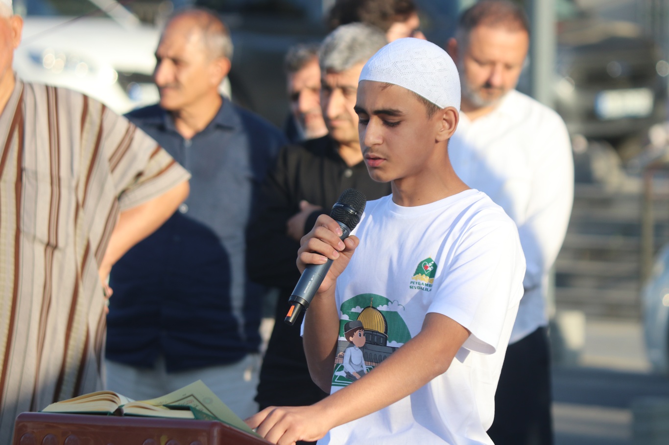 "Hayat Namazla Güzeldir" programı İstanbul'da yoğun katılımla gerçekleşti