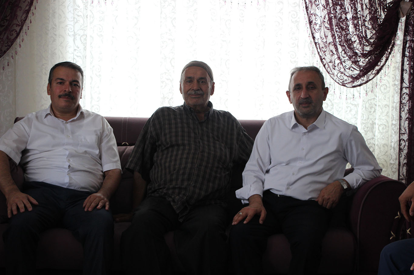 HÜDA PAR Milletvekili Demir, Gaziantep'te çeşitli ziyaretlerde bulundu