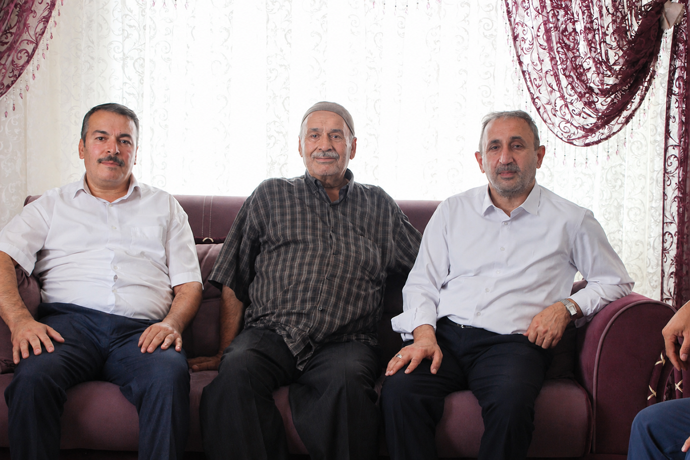 HÜDA PAR Milletvekili Demir, Gaziantep'te çeşitli ziyaretlerde bulundu