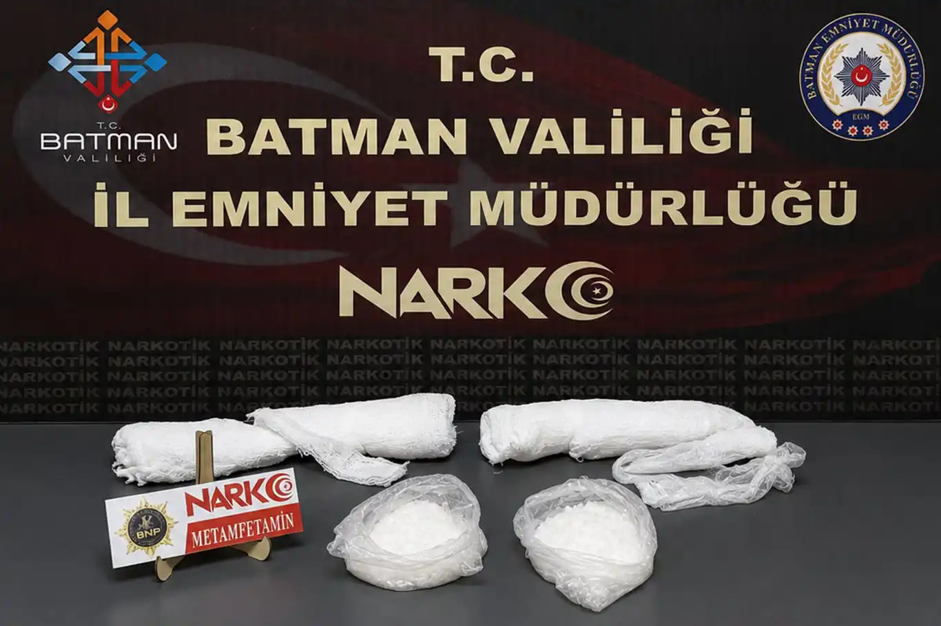 Batman'da alçı içine gizlenmiş metamfetamin ele geçirildi