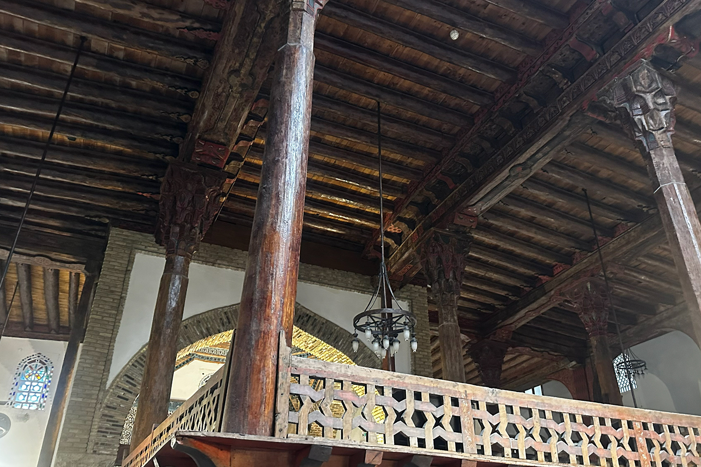 13. yüzyıldan günümüze uzanan Eşrefoğlu Camii yaz aylarında ziyaretçilerini ağırlıyor