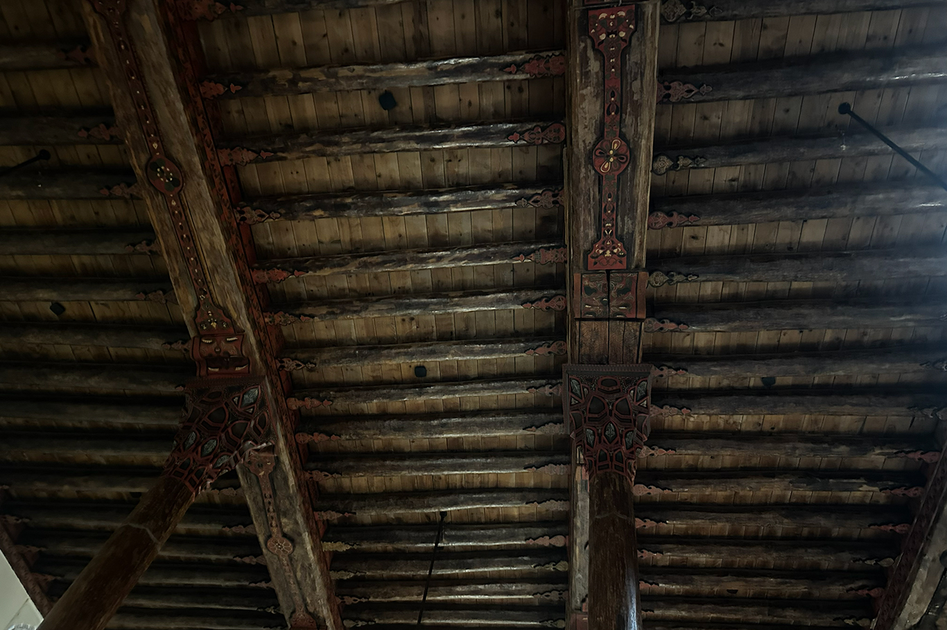 13. yüzyıldan günümüze uzanan Eşrefoğlu Camii yaz aylarında ziyaretçilerini ağırlıyor