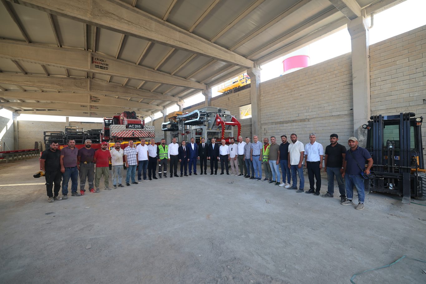 Siirt’te altyapı yatırımlarında yeni dönem: Beton ve kilitli parke taşı üretim tesisi kuruluyor