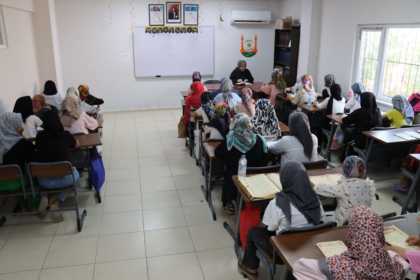 Şanlıurfa'da çocuklar yaz tatilinde Kur'an-ı Kerim öğreniyor