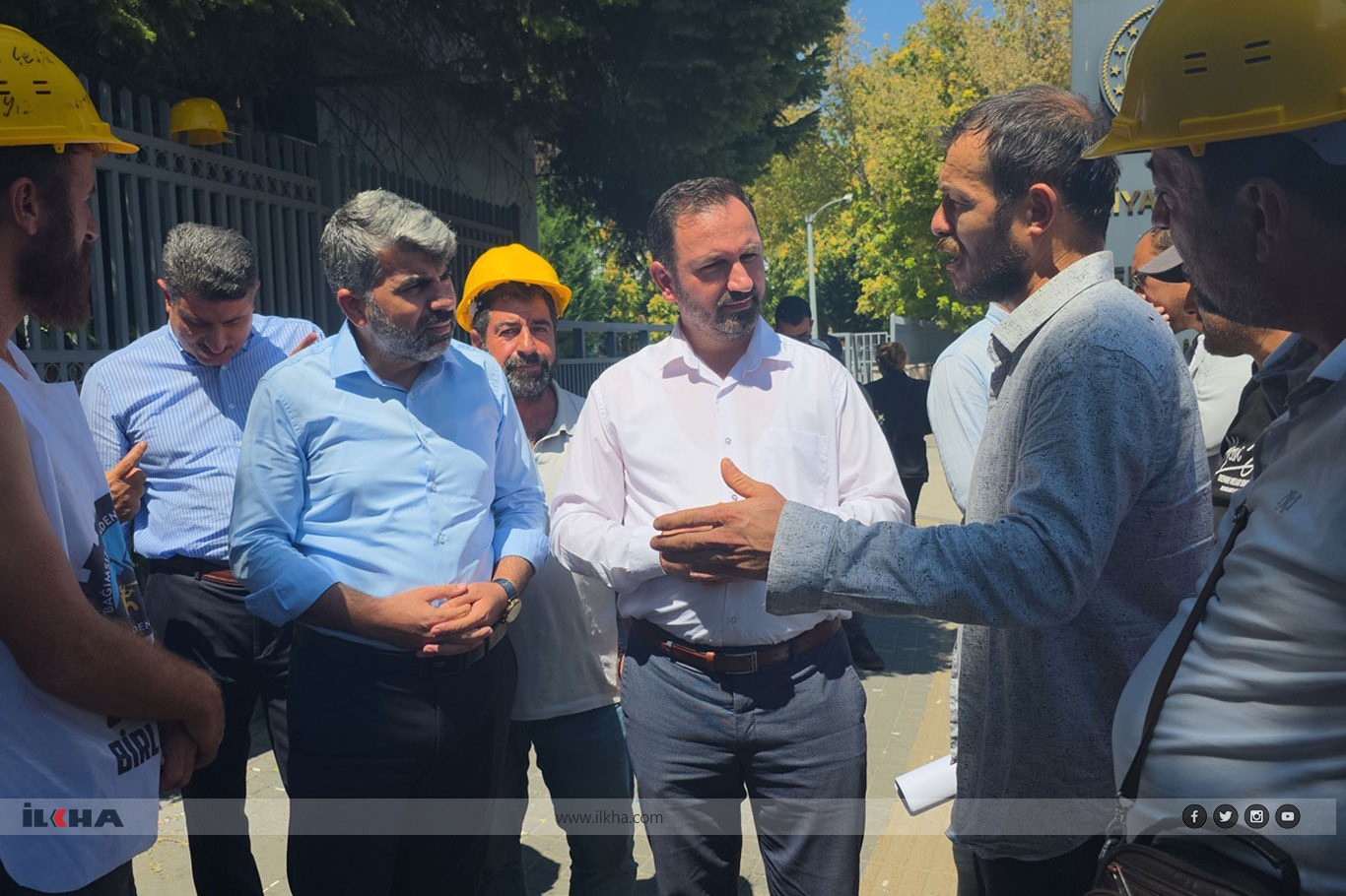 HÜDA PAR MP Faruk Dinç voices support for miners protesting over unpaid labor rights