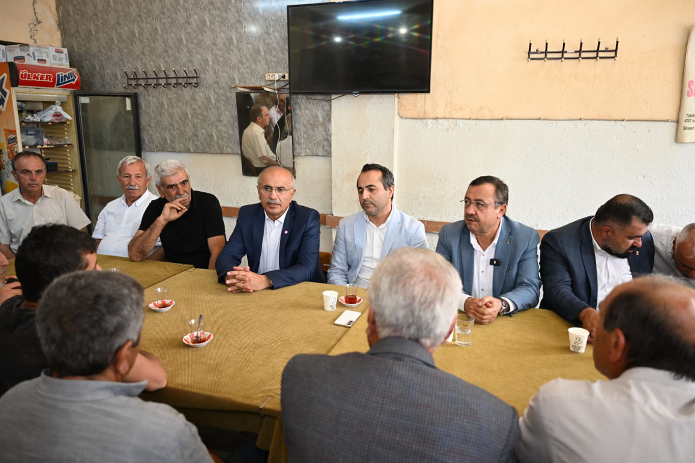 Büyükşehir Belediye Başkanı Er Başkan Er, sel felaketinin yaşandığı Kocaözü'nü ziyaret etti