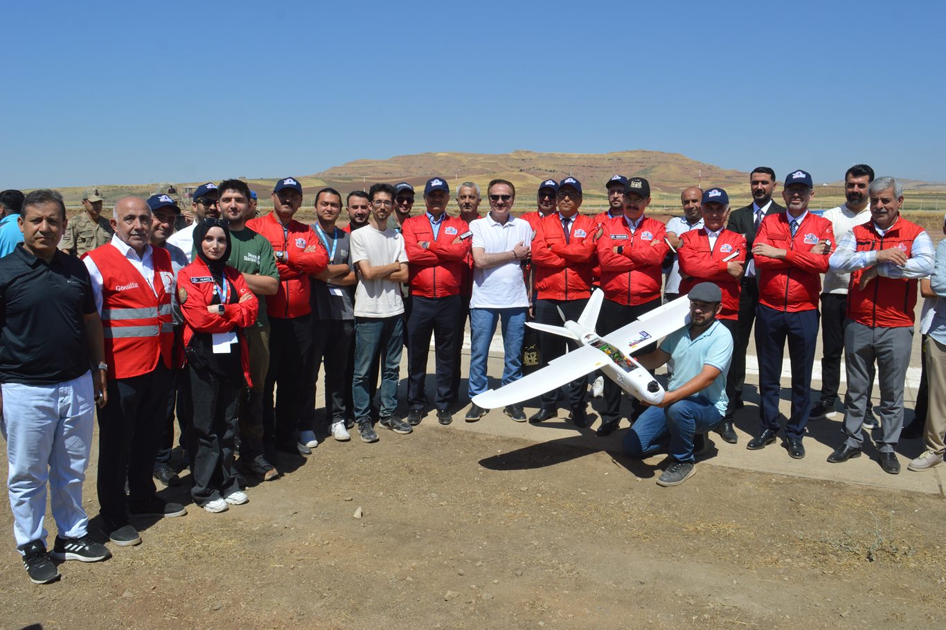 Siirt'te TEKNOFEST heyecanı: Savaşan İHA yarışmaları başladı
