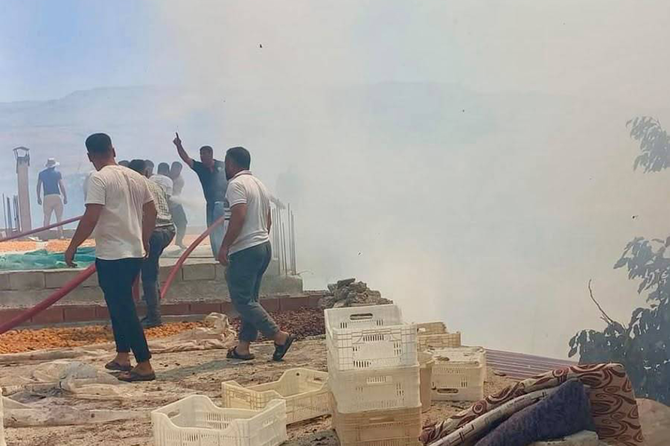 Malatya'da çıkan yangın yerleşim yerlerine sıçradı