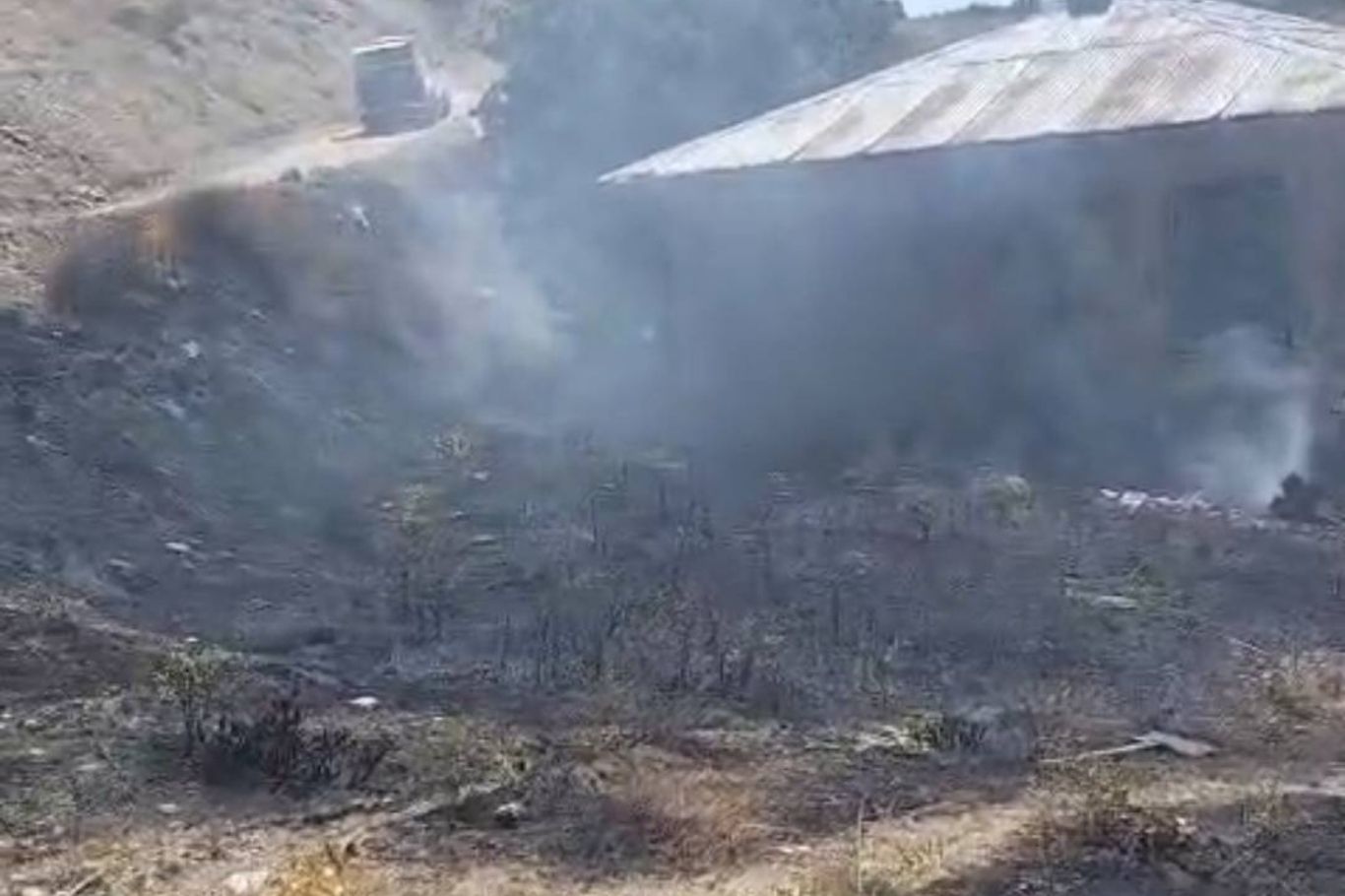 Malatya'da ot ve odunluk yangını