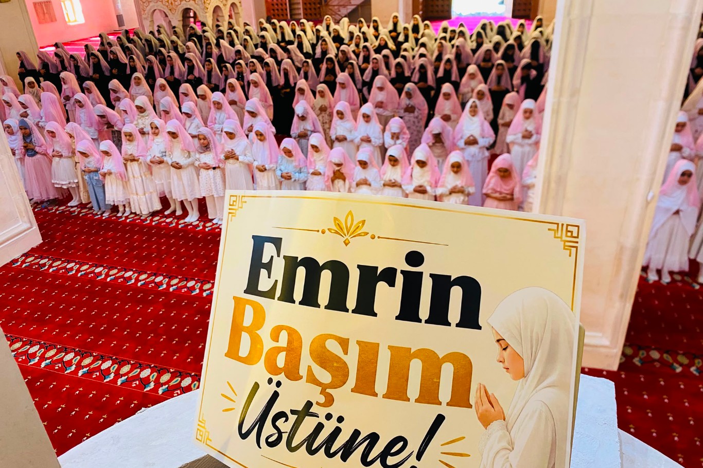 Mardin'de "Niyet Ettim Örtünmeye, Emrin Başım Üstüne" programı düzenledi