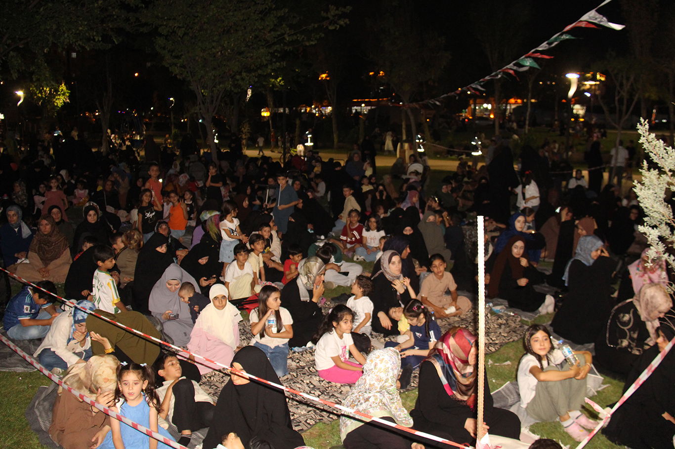 Davet ve Gençlik Hareketi Kayapınar'da park etkinliği düzenledi