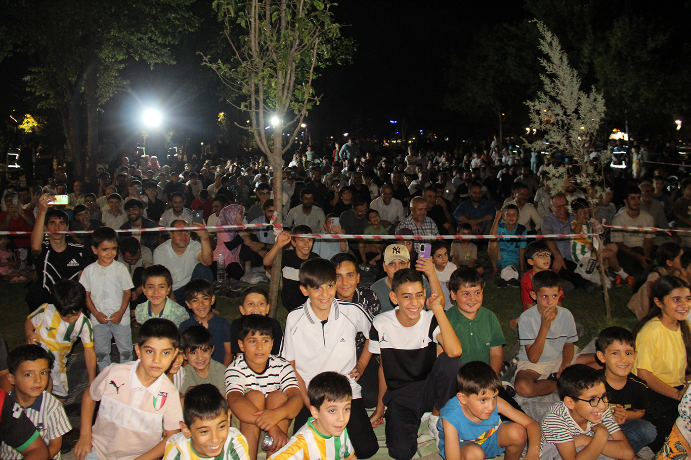 Davet ve Gençlik Hareketi Kayapınar'da park etkinliği düzenledi