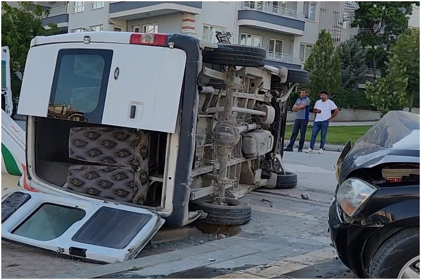Malatya'da minibüs ile otomobil çarpıştı: 4 yaralı