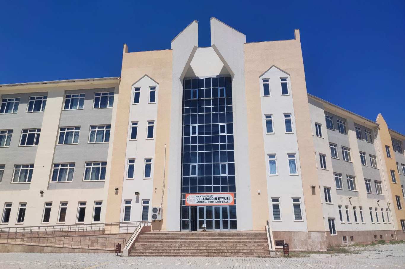 İmam hatip lisesinin YKS başarısı göz kamaştırıyor