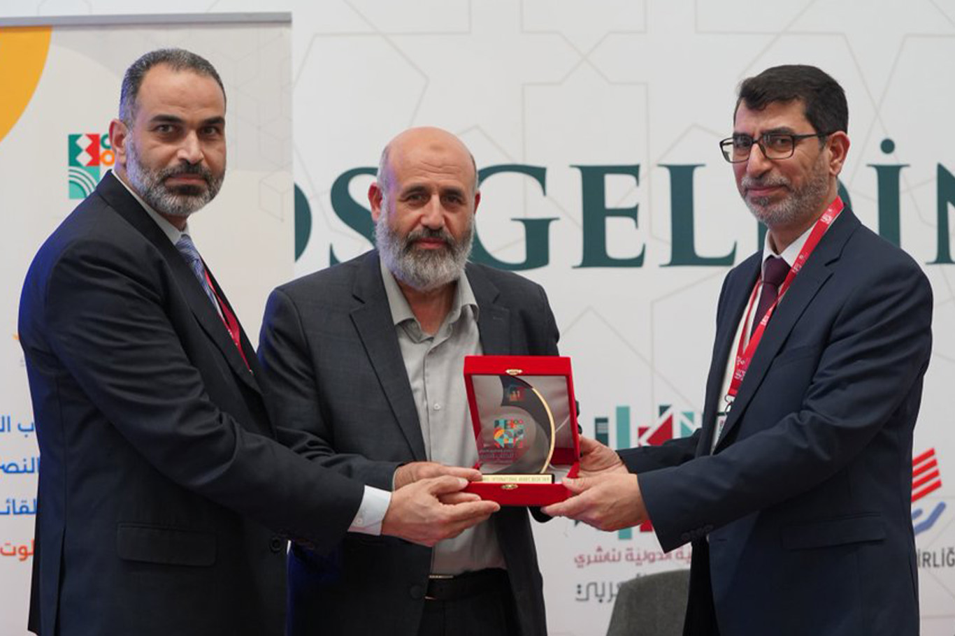 Palestinian scholars honored for academic and cultural contributions at Istanbul Arabic book fair  