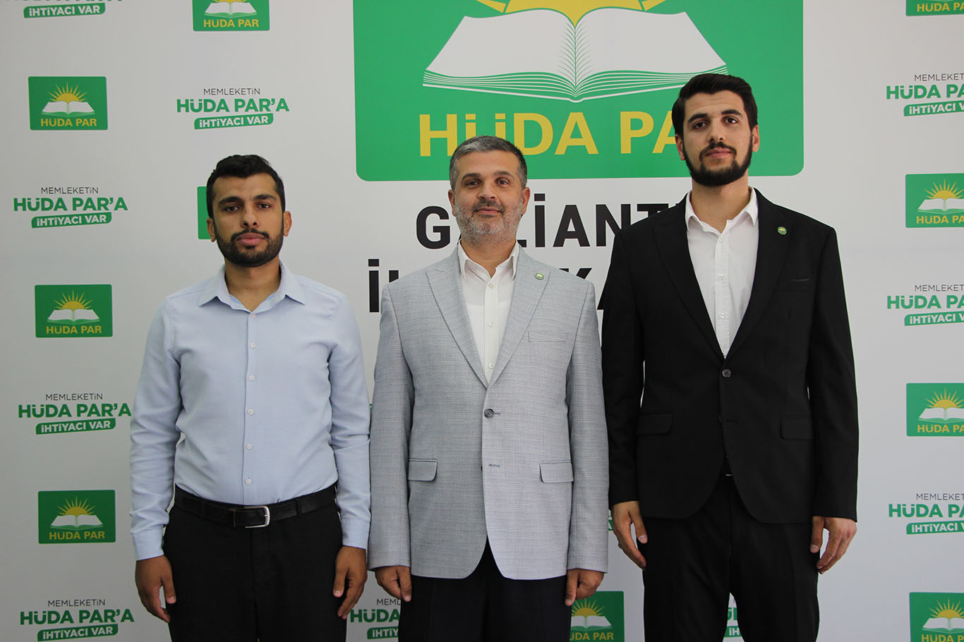 HÜDA PAR Gaziantep'te gençlik teşkilatlarında görev değişimi