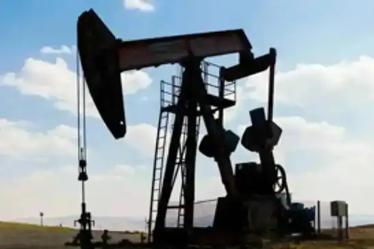 Brent petrol 93,40 dolardan işlem görüyor
