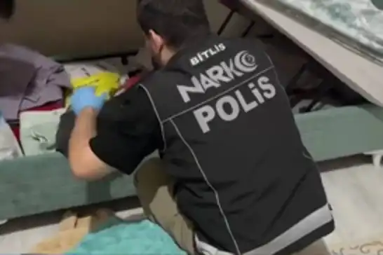 Bitlis'te uyuşturucu operasyonunda 11 şüpheli tutuklandı
