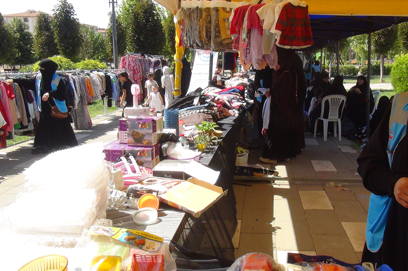 Gaziantep'te yetim çocuklar yararına kermes