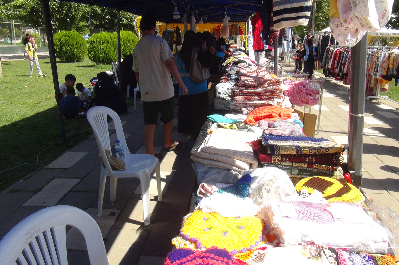 Gaziantep'te yetim çocuklar yararına kermes
