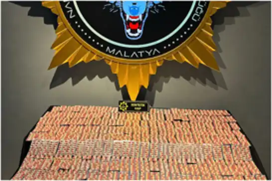 Malatya'da sokak satıcılarına yönelik operasyon: 3 gözaltı