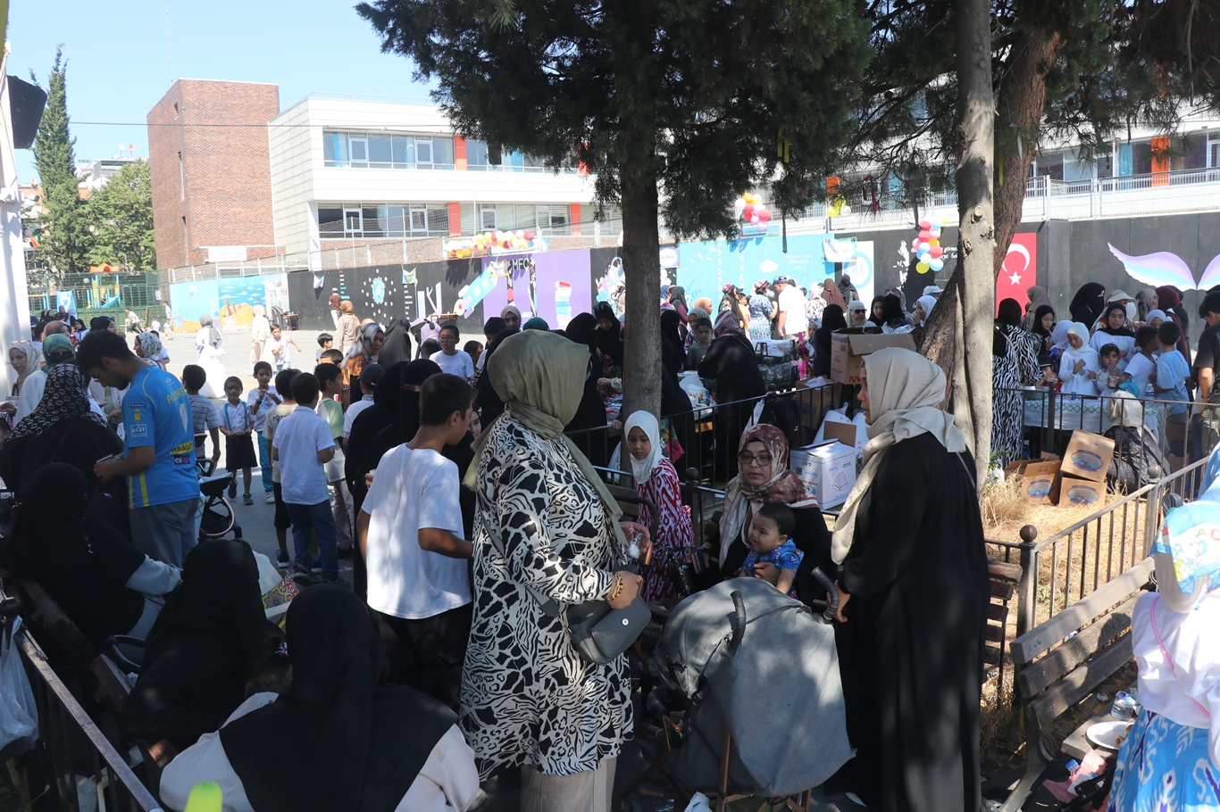 "3. Uygur Sokak Oyunları Şenliği" binlerce çocuğun katılımıyla gerçekleşti