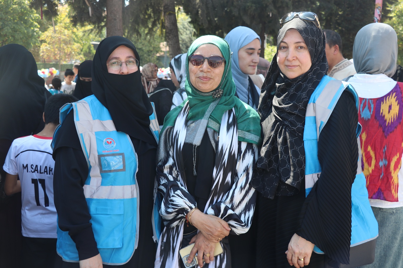 "3. Uygur Sokak Oyunları Şenliği" binlerce çocuğun katılımıyla gerçekleşti
