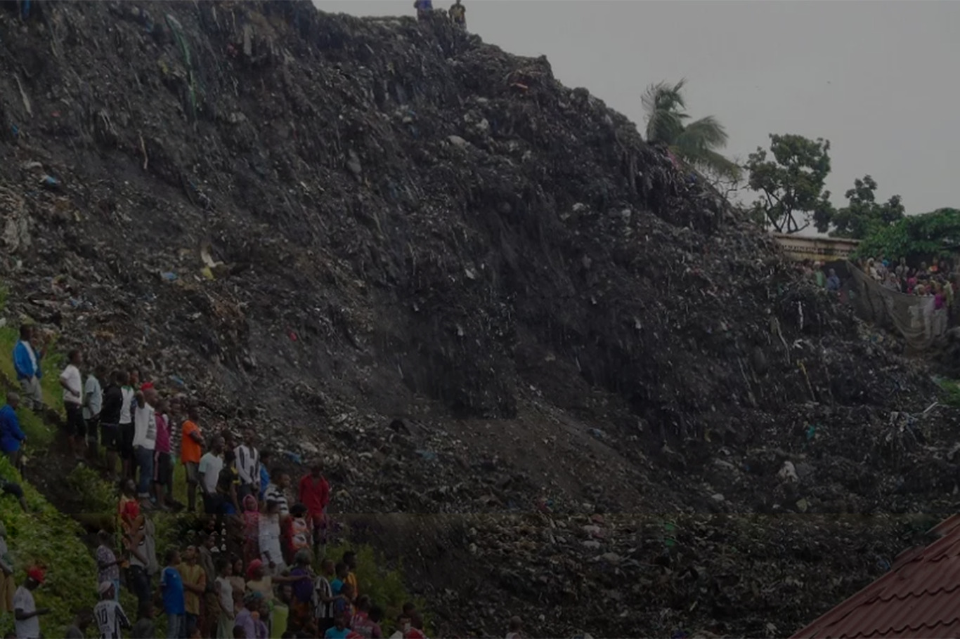 Garbage collapse at landfill kills 30 in Guinea