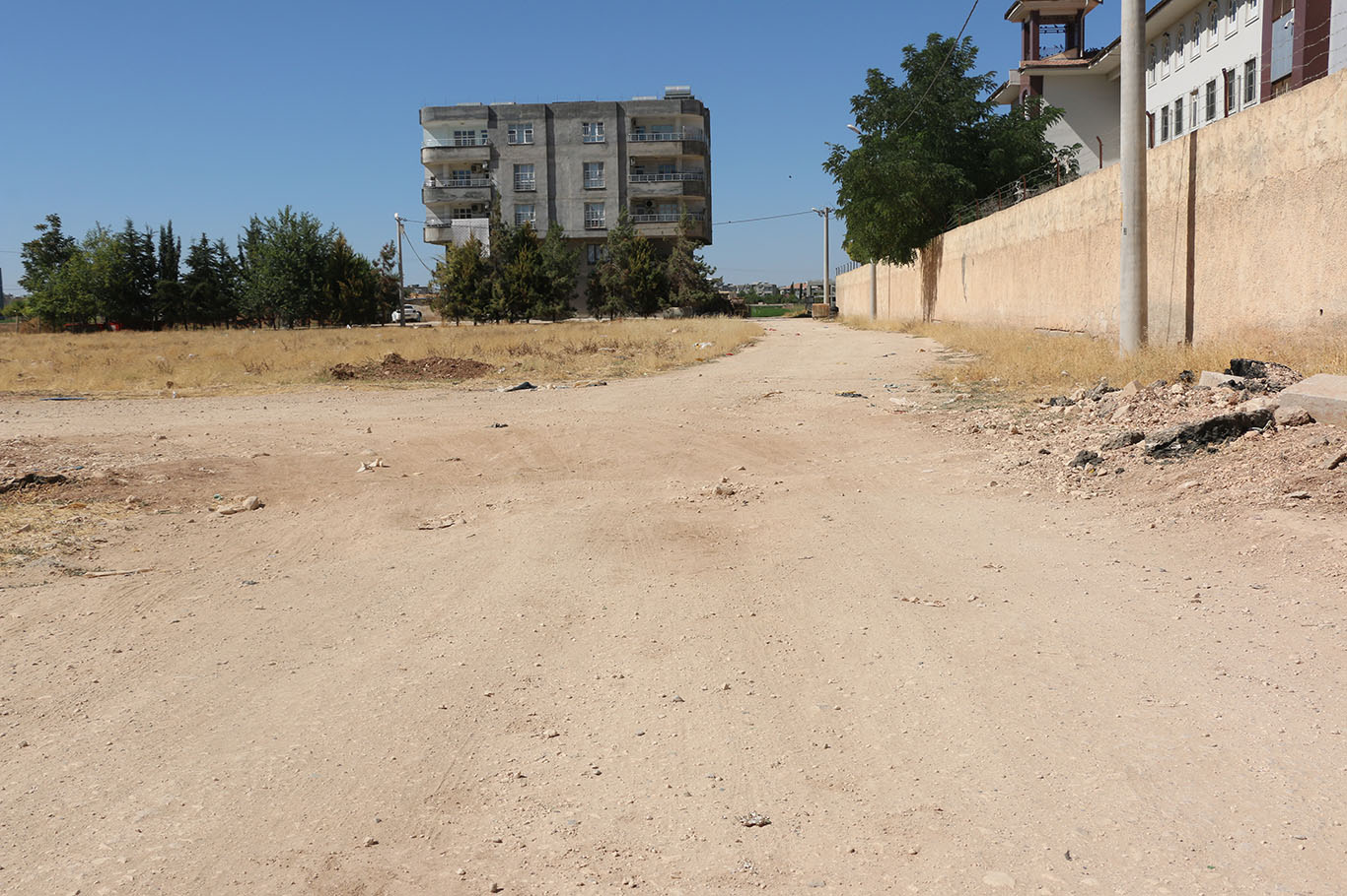 Şanlıurfa'da bitmeyen yol sorunu vatandaşları mağdur ediyor