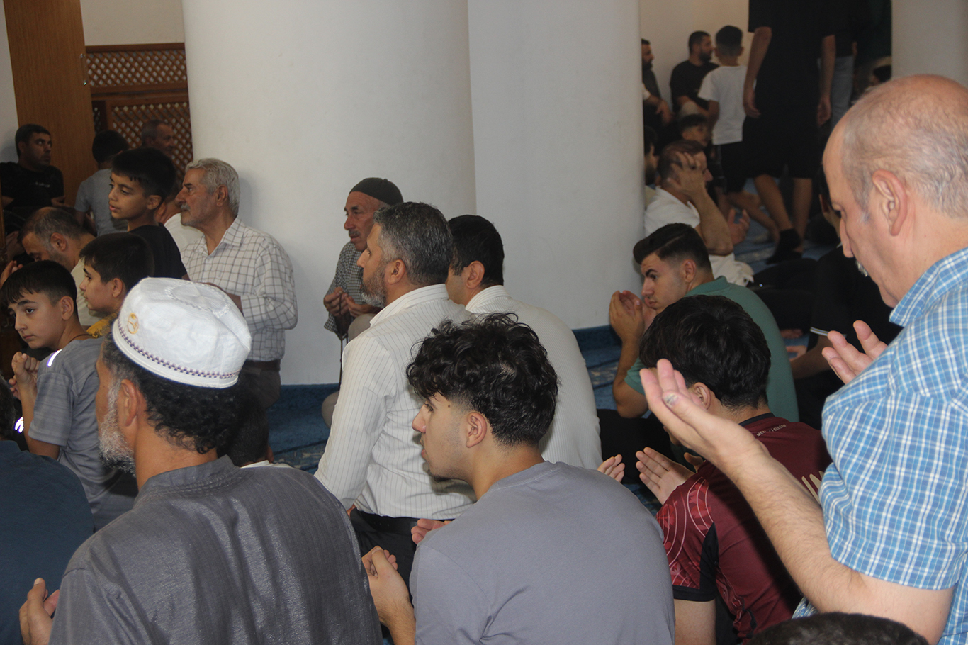 Mevlid Kandili Cizre'de dualarla idrak edildi