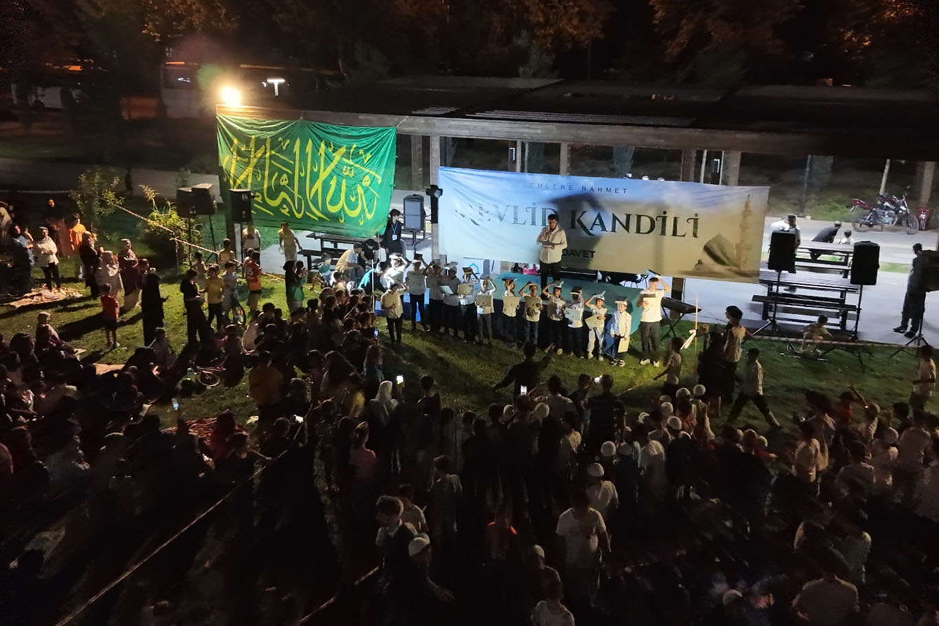 بزووتنەوەی بانگەوازی و گەنجایەتی لە ١٦ ناوچەی دیاربەکر بەرنامەی مەولود ڕێکخست