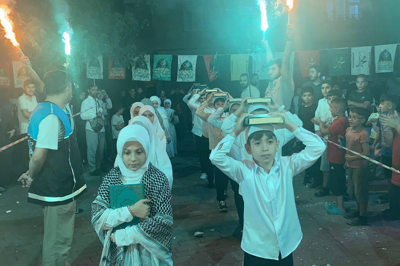 Tevgera Dawet û Ciwanîyê li parqan bernameya Mewlûda Nebî li dar xist