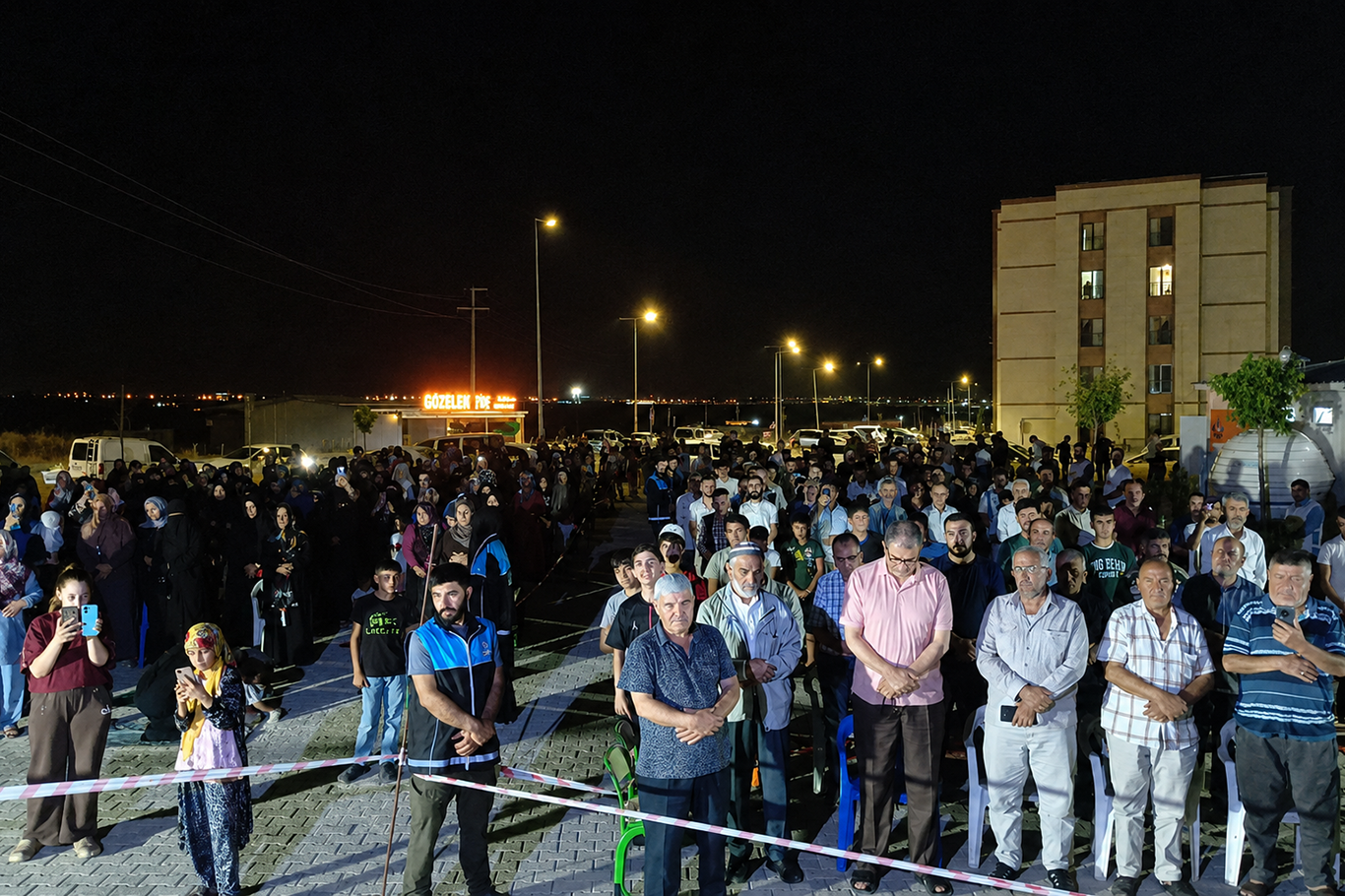 Tevgera Dawet û Ciwanîyê li parqan bernameya Mewlûda Nebî li dar xist