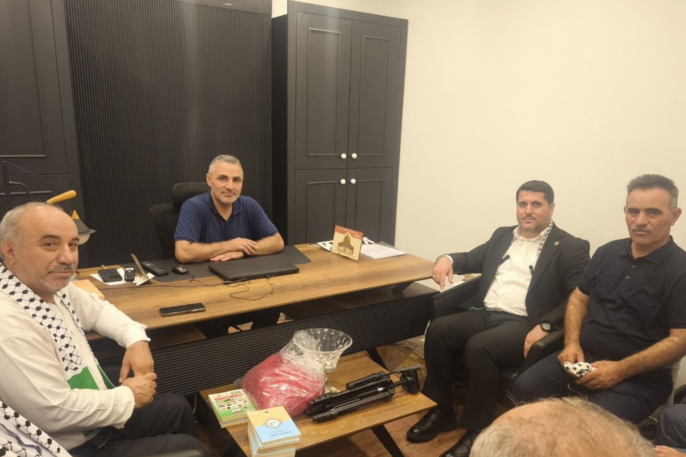 HÜDA PAR Antalya Teşkilatından Mevlid Kandili Haftasında esnaf ziyareti