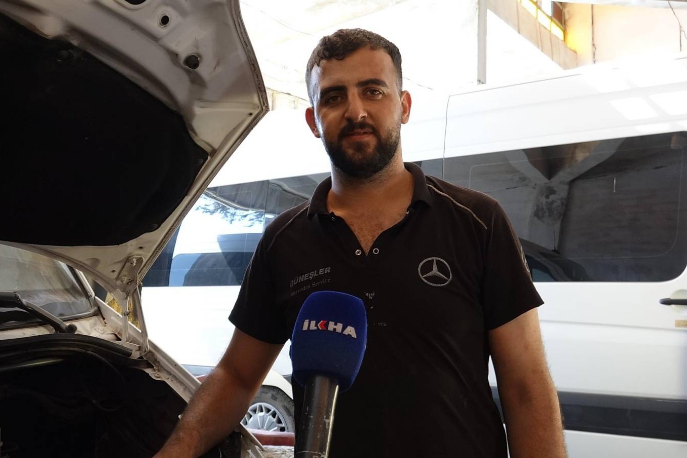 Mardin’de kavurucu sıcaklar araçları da vurdu: Hararet ve bozuk yollar sürücüleri sanayiye mahkum etti