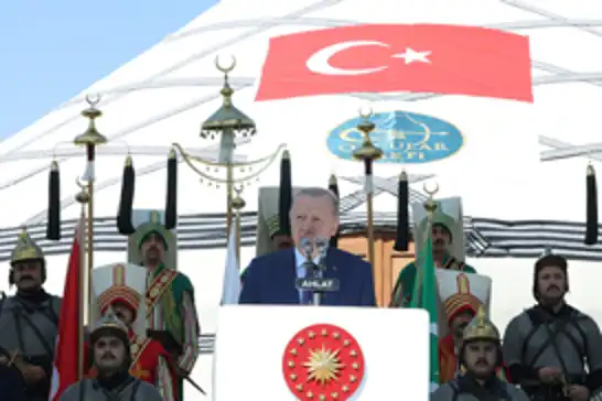 Cumhurbaşkanı Erdoğan: Türkler, Kürtler, Araplar olarak kardeşle kucaklaşmamızı engelleyemezsiniz