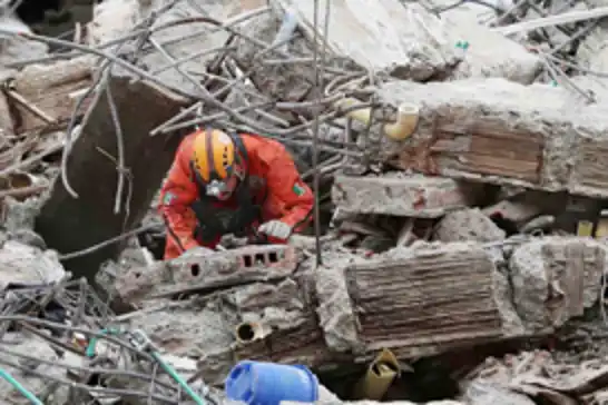 Kolombiya'daki 7,4 büyüklüğündeki depremde ölü sayısı 331'e yükseldi