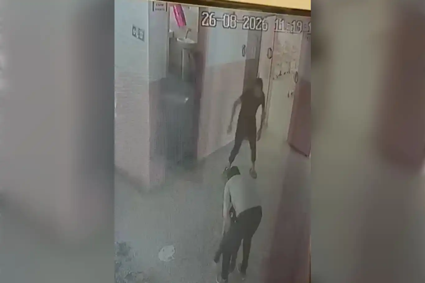 Nefes borusuna şeker kaçan çocuğa okul müdüründen müdahale 