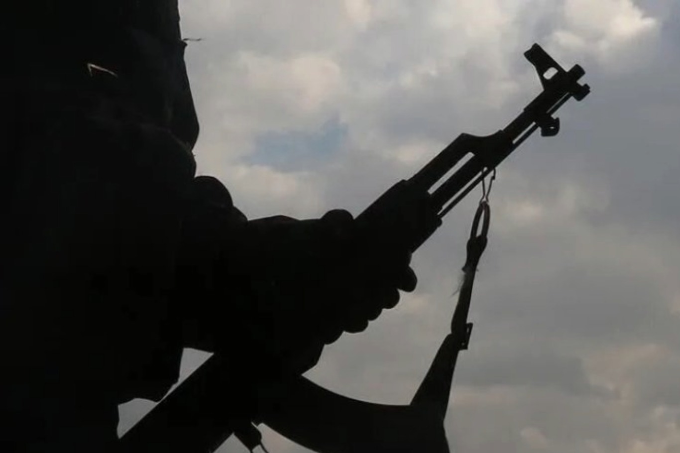 دول عربية ترحب بحلّ "YPG" واندماجها في مؤسسات الدولة السورية