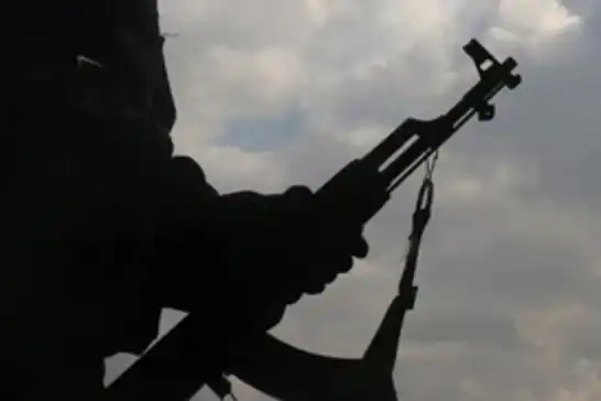 دول عربية ترحب بحلّ "YPG" واندماجها في مؤسسات الدولة السورية