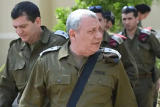 المنافس الانتخابي  لـ"نتنياهو" يرفض حل الدولتين أيضاً