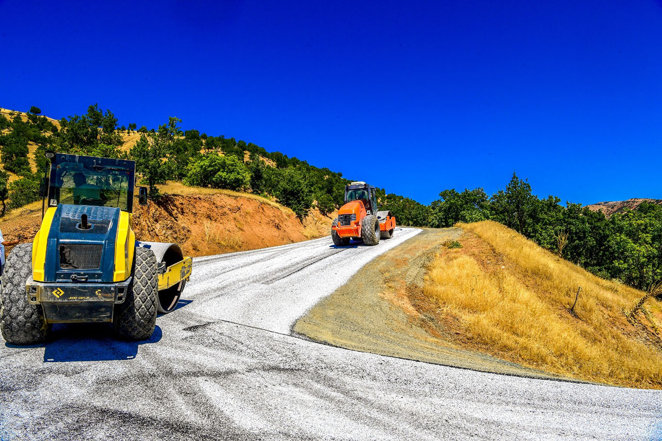 Pütürge'de yol yapım çalışmaları