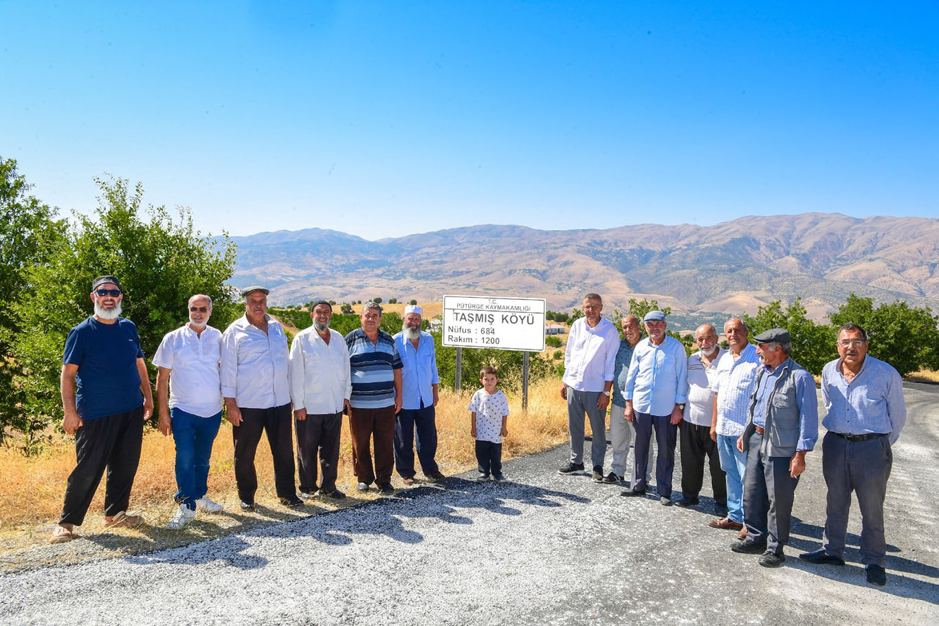 Pütürge'de yol yapım çalışmaları