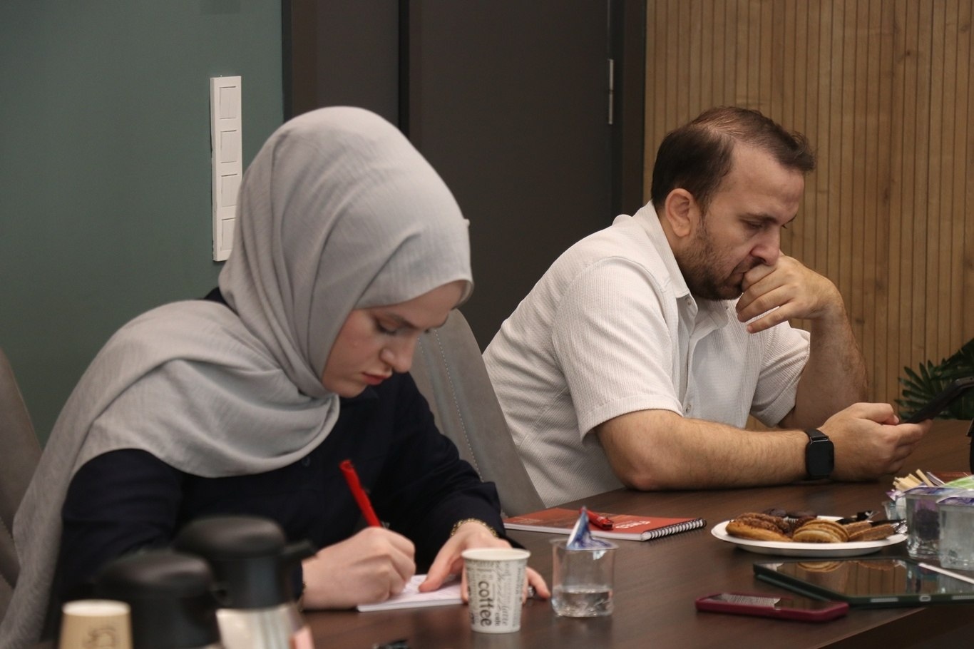 HAMAS Müzakere Heyeti Üyesi Dr. Hamad: İşgal rejimi saldırılarını ve işgalini genişletiyor