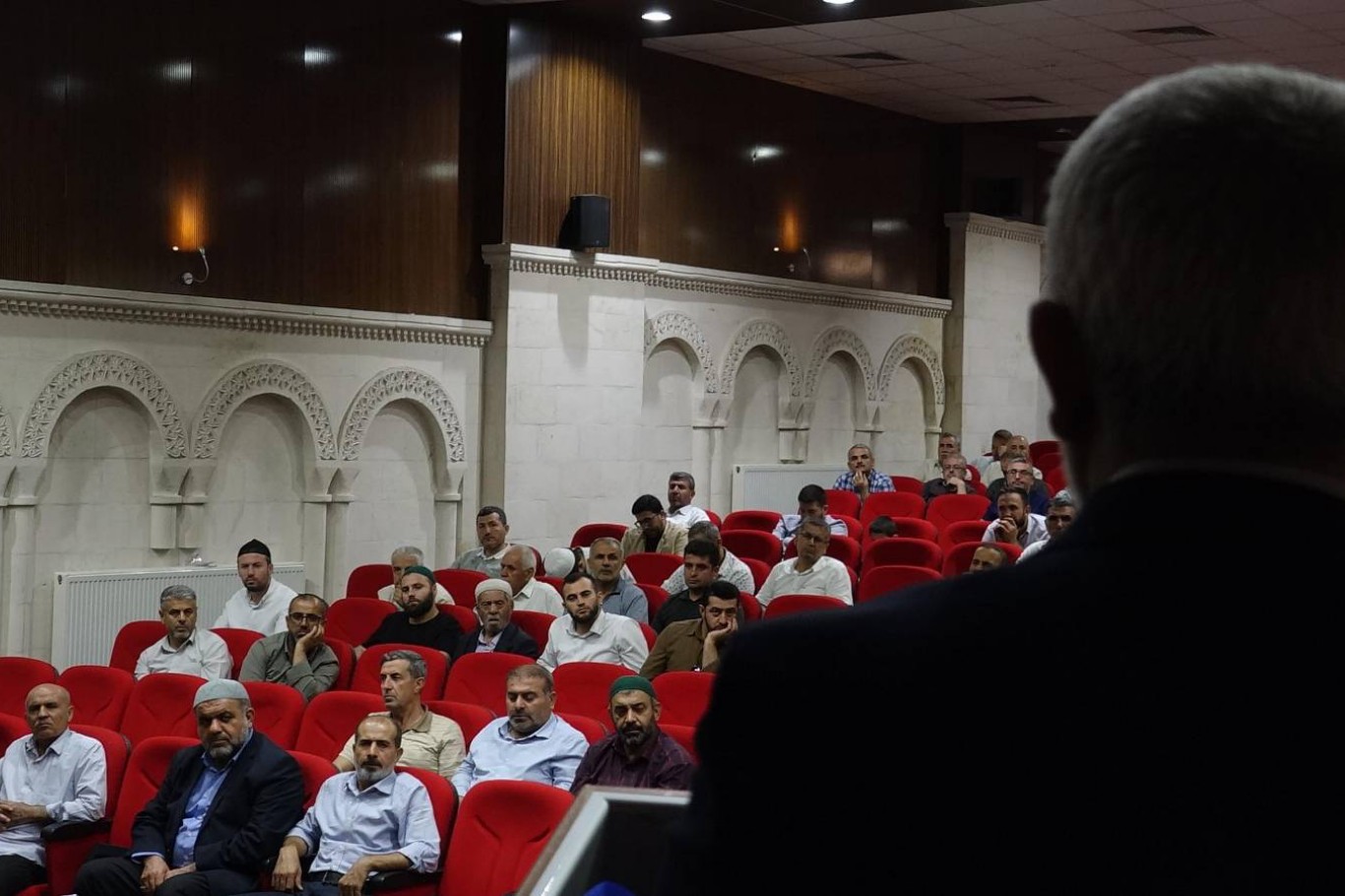 Prof. Dr. Ensari: Hayatımızın bütün alanlarında O’nda örneklik görmeliyiz
