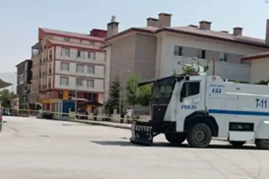 Van’da iki aile arasında çıkan kavgada ağır yaralanan genç hayatını kaybetti